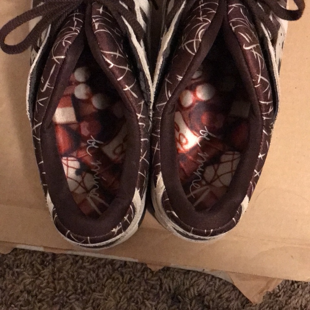 ASICS - Picture 5 of 7